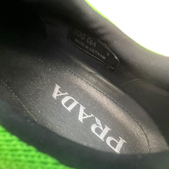 LUXURY PRADA CLOUDBUST SNEAKERS BLACK AND GREEN - Picture 8 of 11